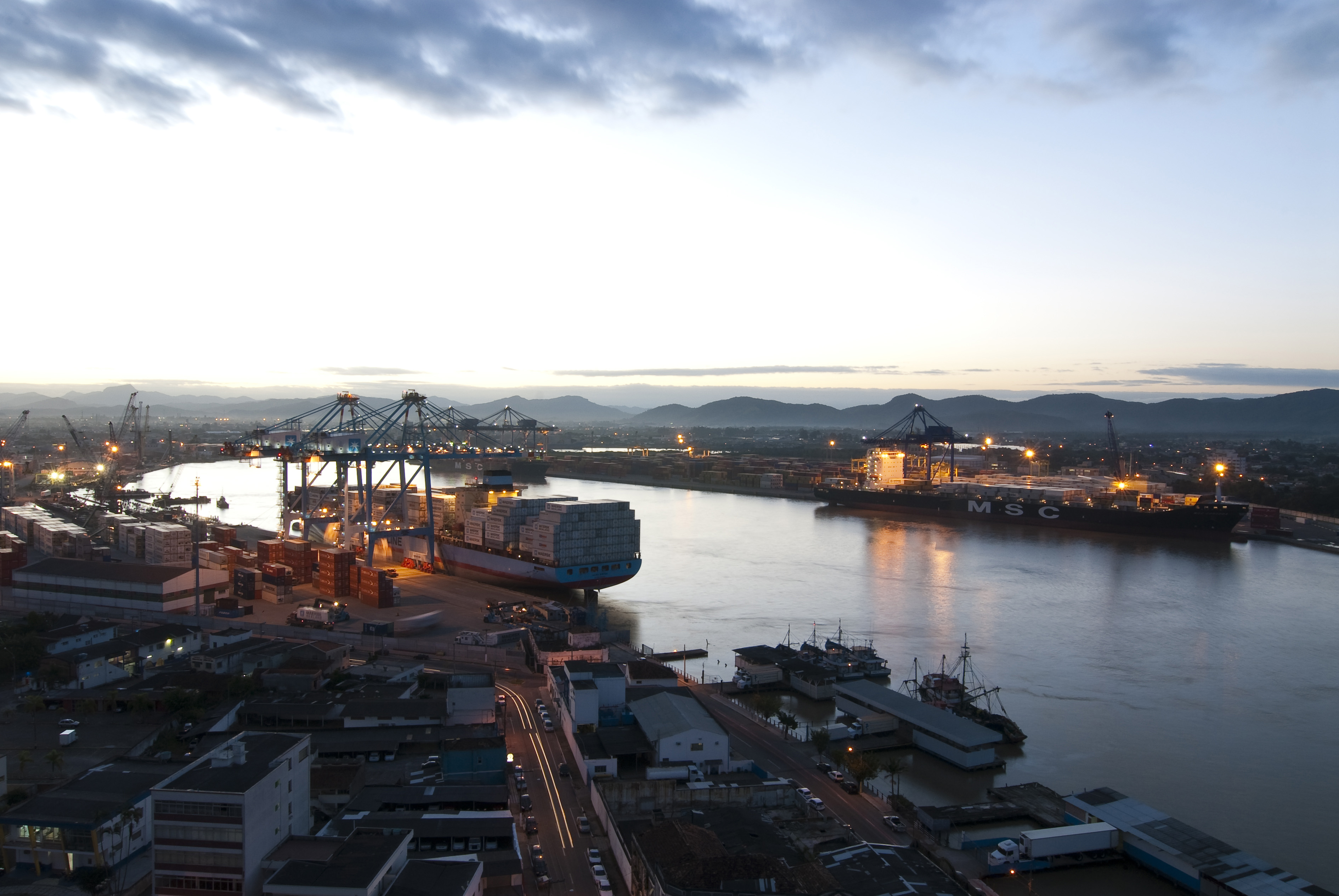 Imagem 2453 no node 4496