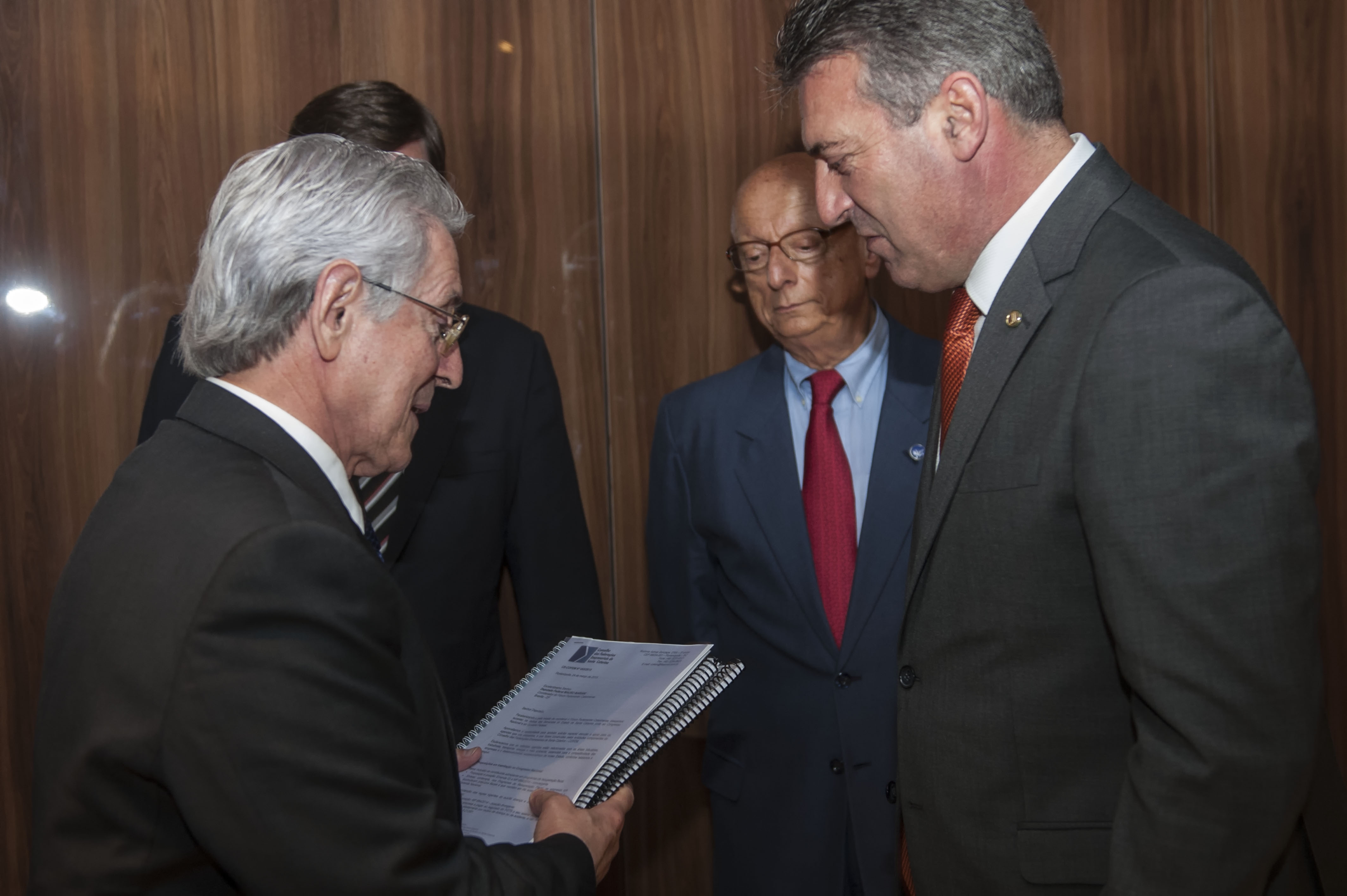 Imagem 993 no node 2761