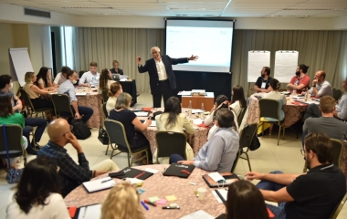 Sucessão nos negócios deve ser iniciada após ‘ciclo de sucesso’, afirmam especialistas