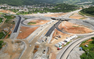 Contorno tem pavimentação concluída no trecho entre a BR-282 e a BR-101 em Biguaçu