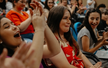 Em 12 cidades, Novos Caminhos forma 743 jovens e homenageia 802 empresas de SC