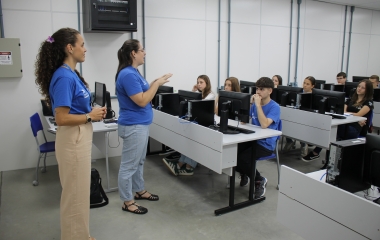 No Alto Vale do Itajaí, 900 jovens aprendizes iniciam o ano ingressando em indústrias