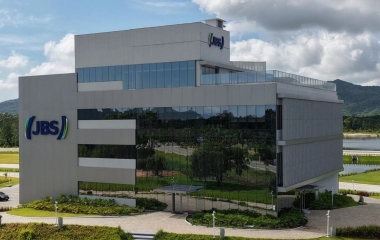 JBS inaugura em Florianópolis centro de biotecnologia para desenvolver “superproteínas”