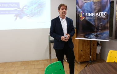 Indústria têxtil debate impactos da reforma tributária em Rio do Sul