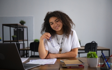 Jovens de 18 a 29 anos lideram lista dos que mais trocam de emprego no Brasil