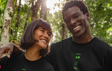 Malwee é premiada por camiseta que captura CO2 da atmosfera