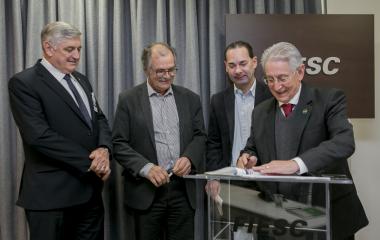 Convênio foi firmado na reunião de diretoria desta sexta-feira (22), em Florianópolis (Foto: Fernando Willadino)
