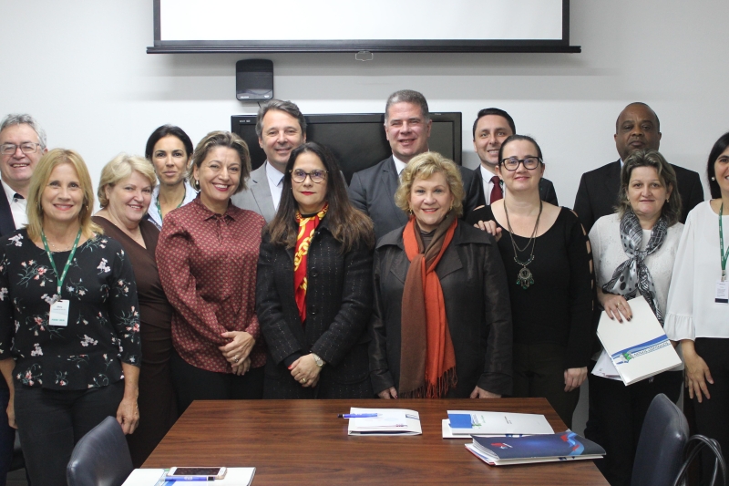 Reunião foi realizada na sede da OAB-SC, em Florianópolis. Foto: Divulgação FIESC