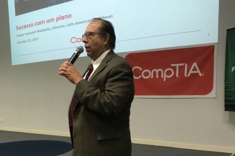 Wadewitz proferiu palestra a estudantes do SENAI Florianópolis