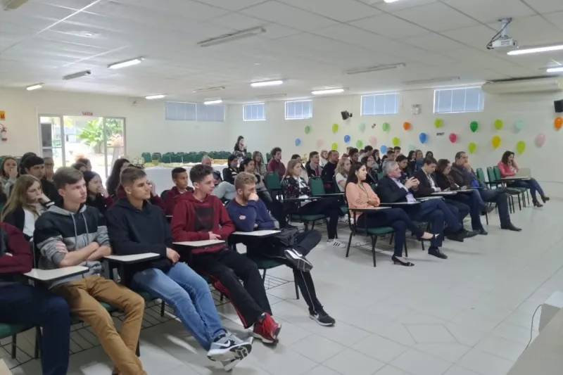 IEL celebra o dia do estagiário. Foto: Divulgação/IEL