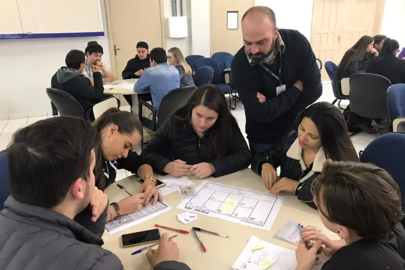 Estagiários participam de workshop em Lages. Foto: Divulgação/IEL