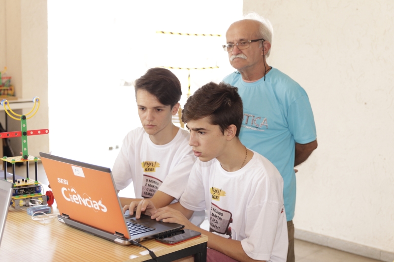 Experimentos científicos do programa SESI Ciências integram a programação. Foto: Leonardo Júlio