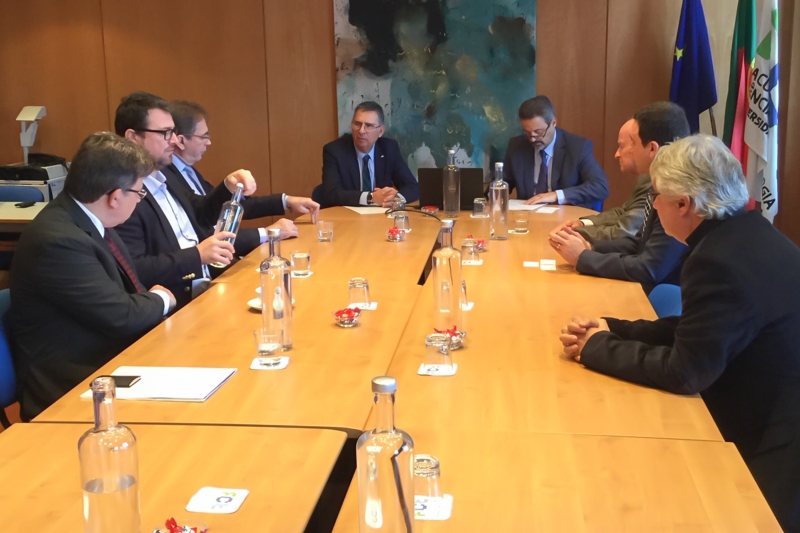 Grupo de SC foi recebido pelo reitor, João Sàágua, e professores da Universidade