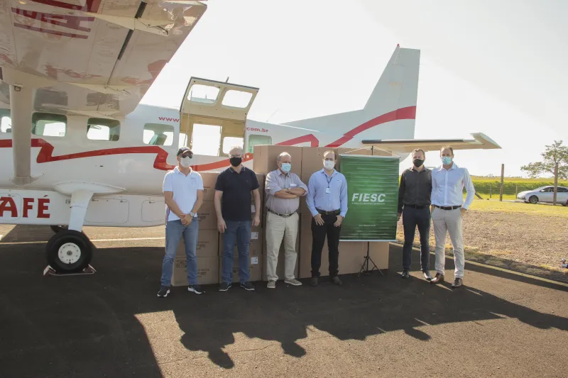 Transporte aéreo foi articulado pelo Confedesa da FIESC (foto Ivan Ansolin)