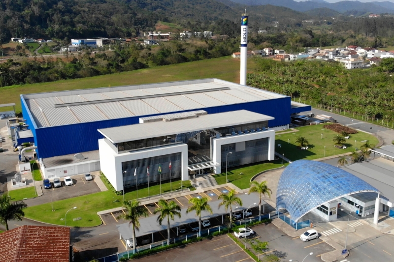 Empresa catarinense inova lançando acrílico antiviral