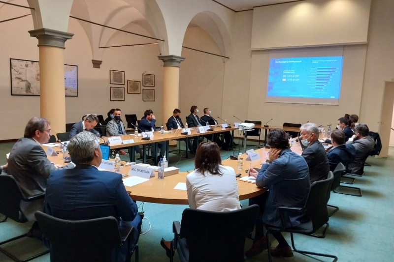 Reunião na Confindustria