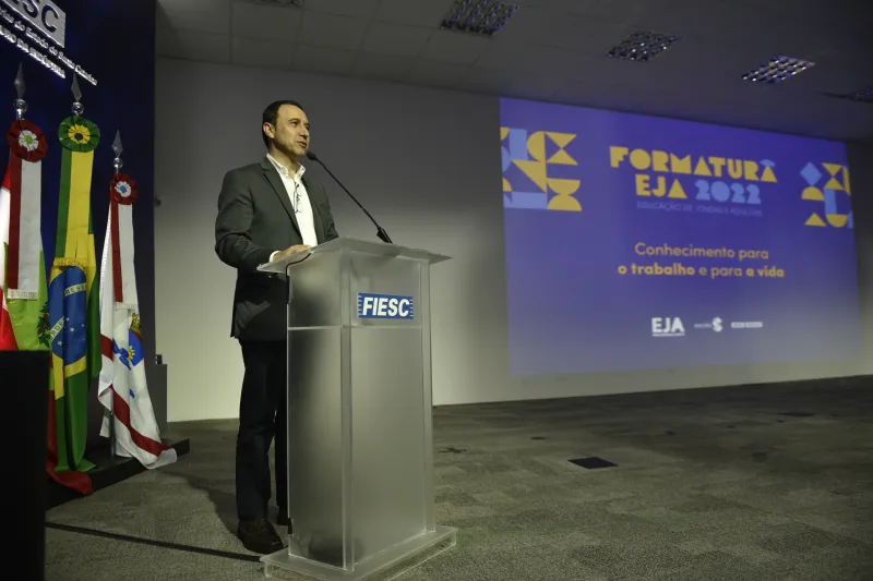 Fabrizio Machado Pereira deu as boas-vindas aos formandos. Foto: Fabricio de Almeida