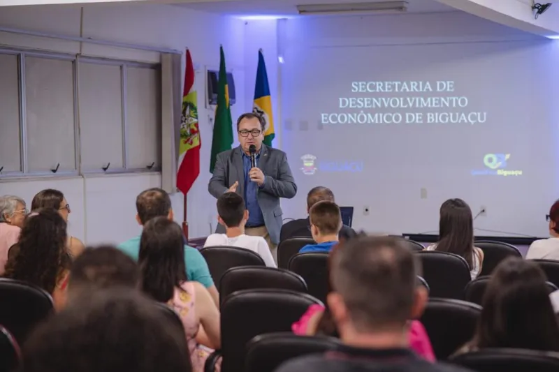 Cerimônia de formatura foi realizada na quarta-feira, dia 18 (foto: Fernando Mendes)
