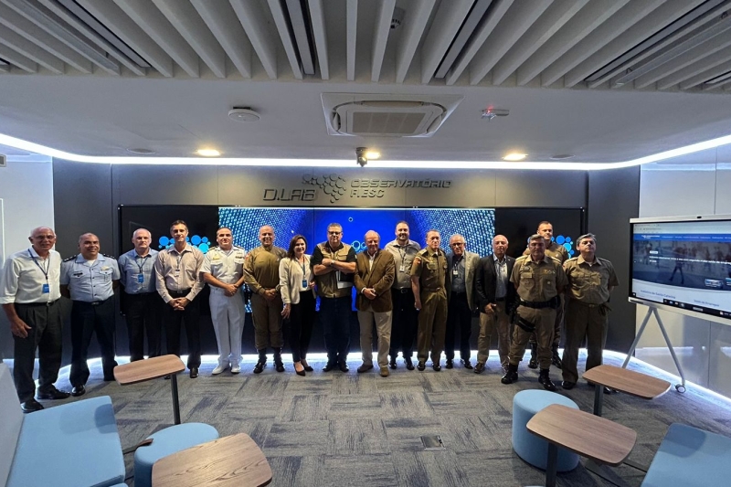 Participantes da reunião conheceram o D.Lab, na FIESC