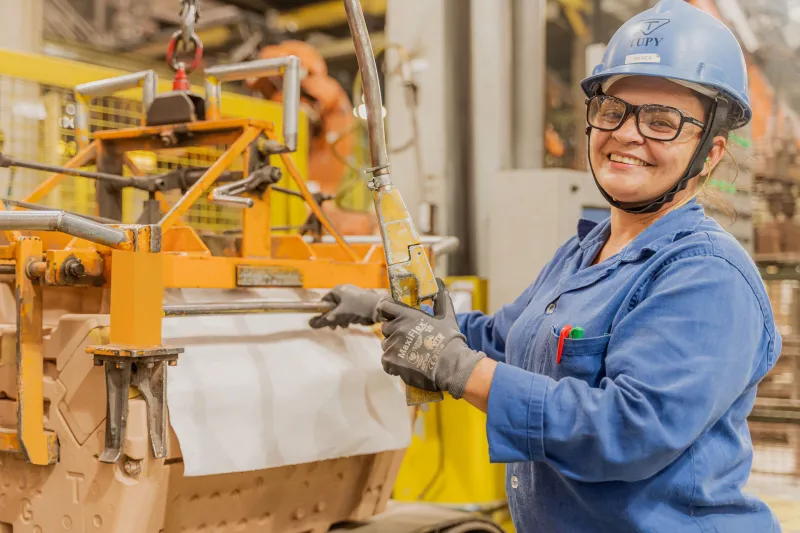 Tupy oferece quase 300 vagas operacionais em Joinville