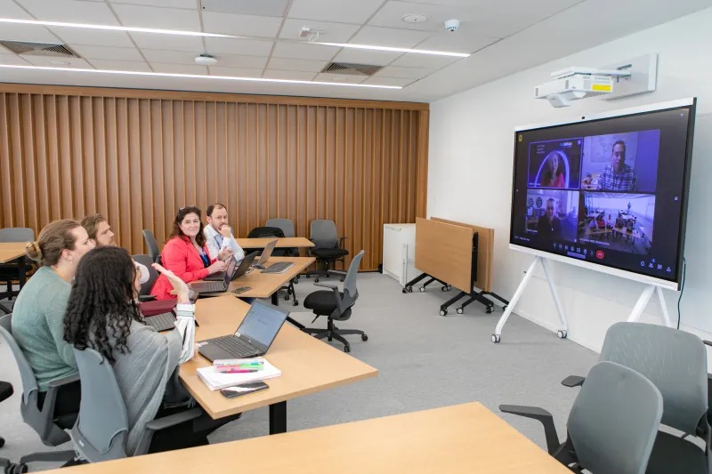 Reunião das equipes de educação do SESI e do SENAI com o Olympic College. Foto: Filipe Scotti