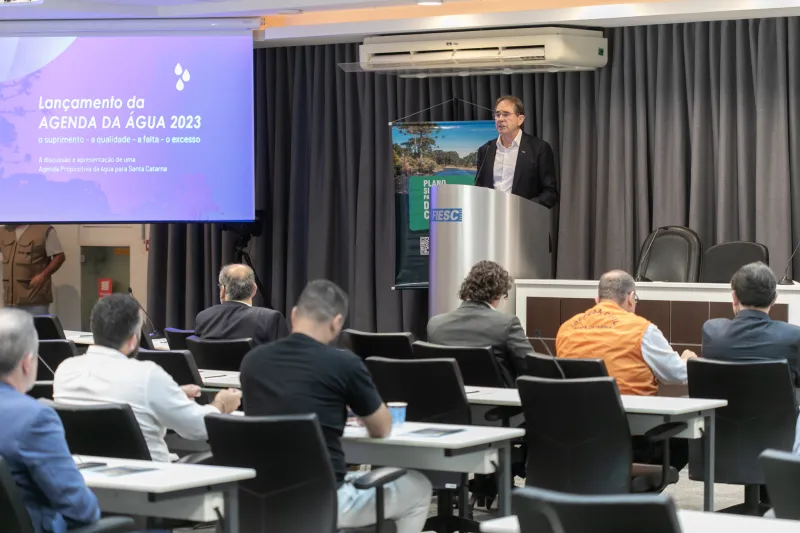 Presidente da FIESC, Mario Cezar de Aguiar, durante participação no lançamento da Agenda (foto: Filipe Scotti)