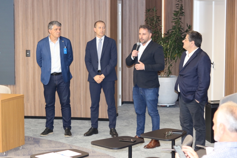 Na reunião, foi lançado também o Fundo de Investimento Imobiliário da Coopercon. Foto: Fábio Almeida/FIESC