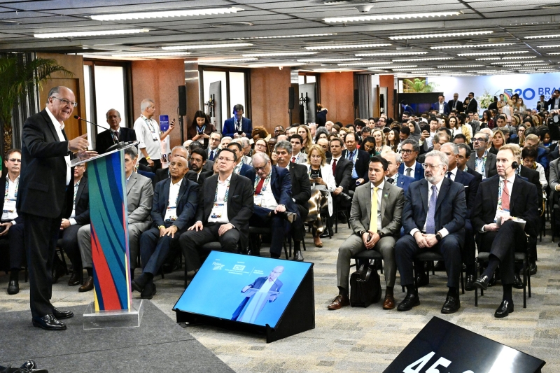 Mario Cezar de Aguiar acompanha primeira reunião do B20. (Foto: Cadu Gomes/VPR)