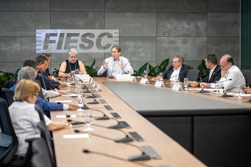 COFEM delibera sobre envio de documento a senadores catarinenses em reunião na última segunda-feira. (Foto: Filipe Scotti)
