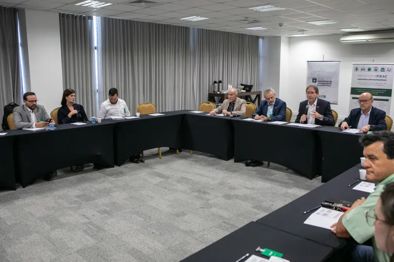 Reunião na FIESC com armadores apontou desafios para portos catarinenses. (foto: Filipe Scotti)