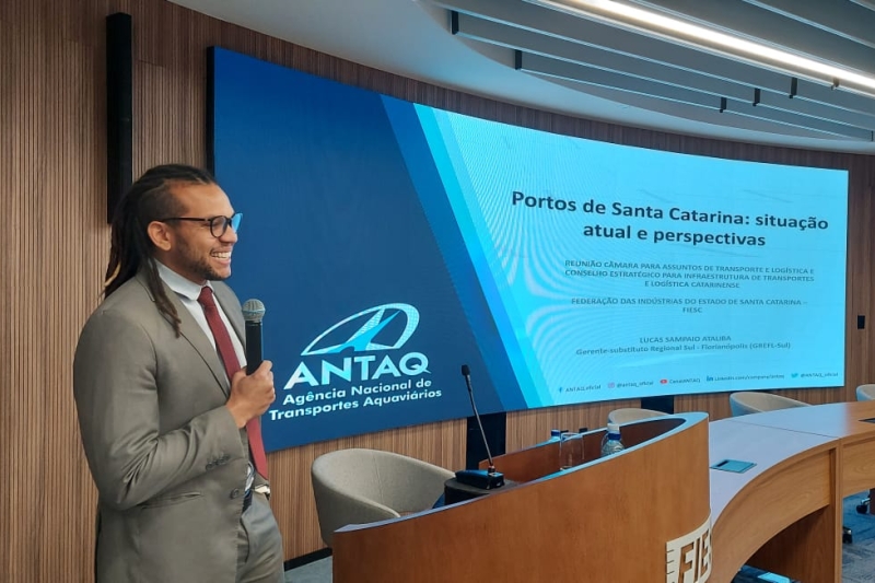 Antaq destaca produtividade dos portos de SC em reunião na FIESC. (Foto: Elisabete Francio)