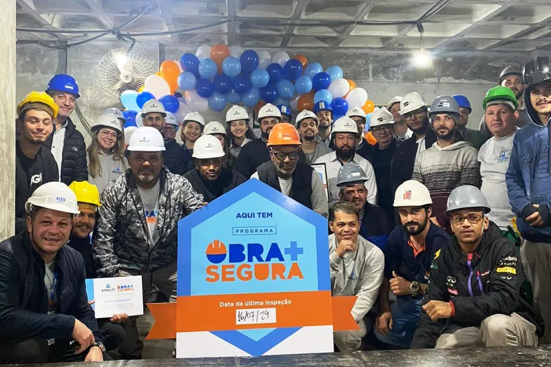 Trabalhadores têm treinamento para ambiente de trabalho seguro (Divulgação)