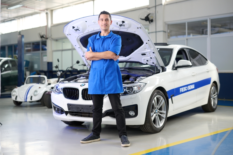 Mecânica, em diferentes setores, é outra área com opções de formação