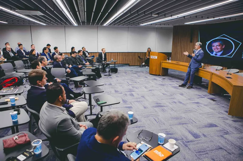 Empresas precisam ser mais proativas ao defender seus interesses nos EUA