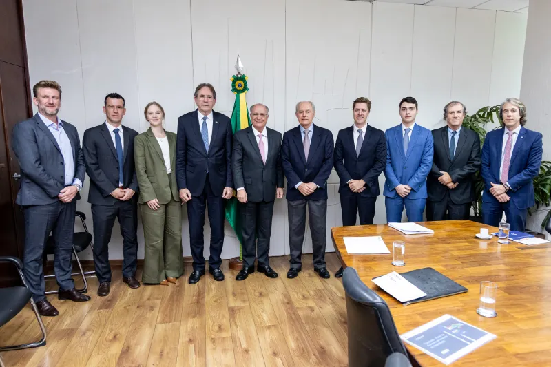 Em encontro com Alckmin, FIESC defende negociações com EUA, sem retaliação