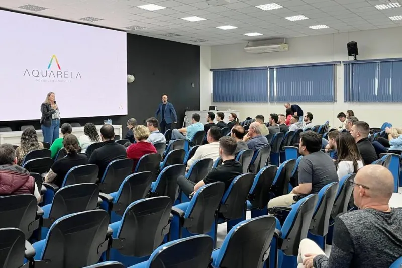 Evento da FIESC mostra aplicações práticas da inteligência artificial por empresas