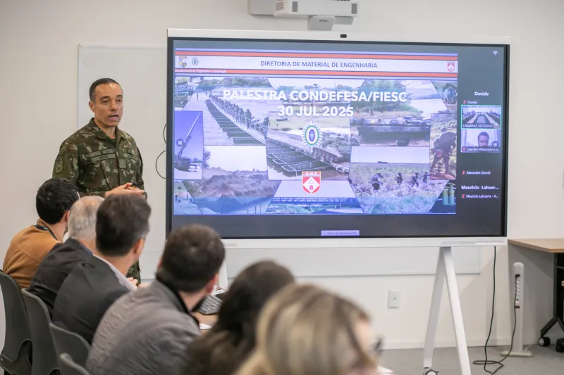 Exército se aproxima da indústria de SC para reduzir importações