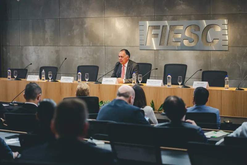 Câmaras de Comércio e indústria reúnem-se para ampliar negócios