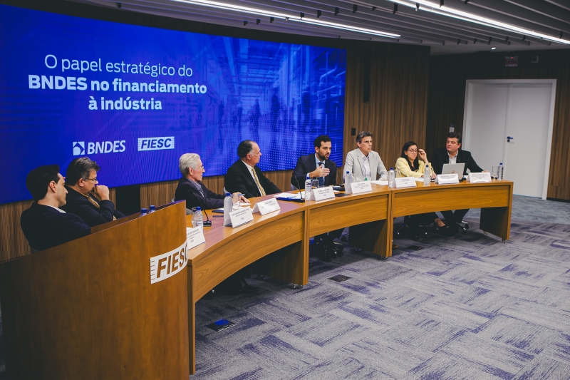 Nesta quinta, BNDES começa a liberar crédito para indústrias afetadas pelo tarifaço
