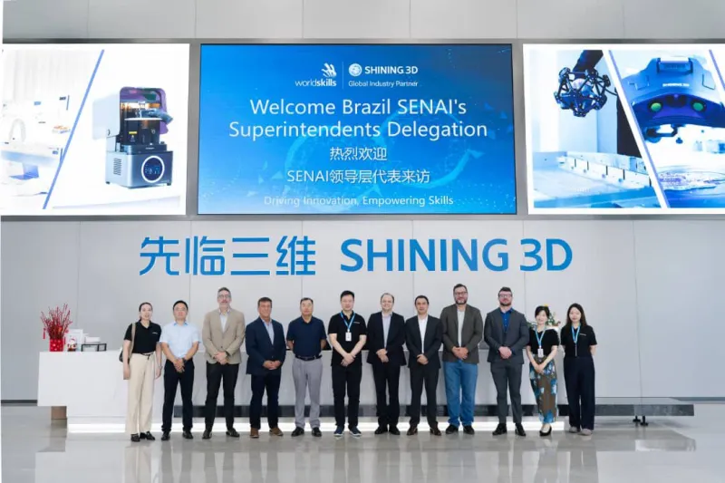 Missão do SENAI à China visita empresas referência em 3D e robôs humanoides