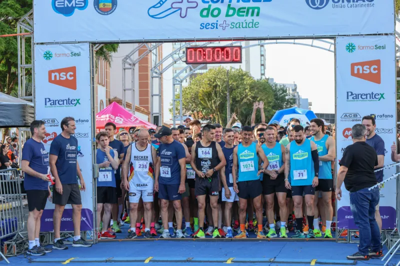 Circuito Corridas do Bem reúne mais de 1,2 mil participantes em Chapecó