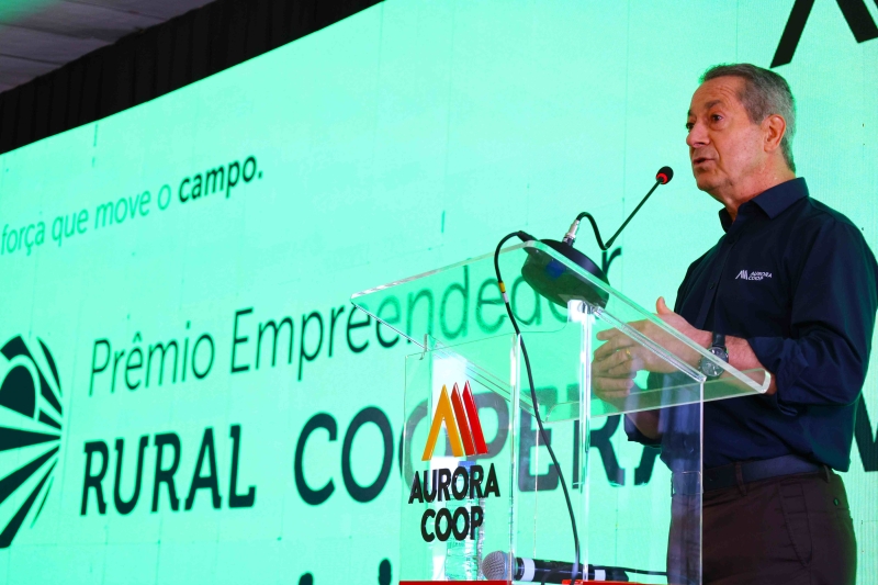 Diretor presidente da Aurora Coop, Neivor Canton. Foto: Divulgação/Aurora