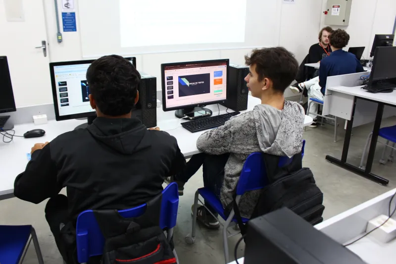 Indústrias optam pelo estágio como alternativa para a falta de mão de obra