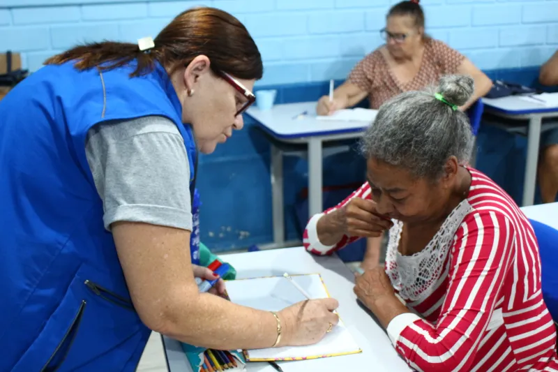 Programa Reconecta incentiva moradores do bairro Santa Rita a retomarem os estudos