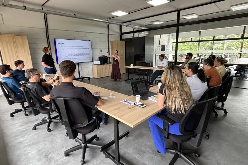 Indústrias do Alto Vale recebem apoio para elaborar projetos de inovação