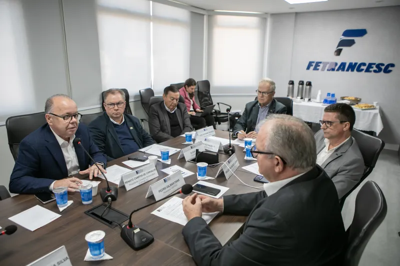 Reunião foi realizada na Fetrancesc, em Florianópolis (foto: Filipe Scotti)