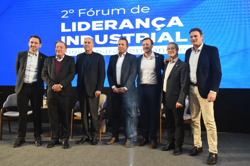 Fórum de Liderança Industrial reúne empresários para debater inovação e competitividade