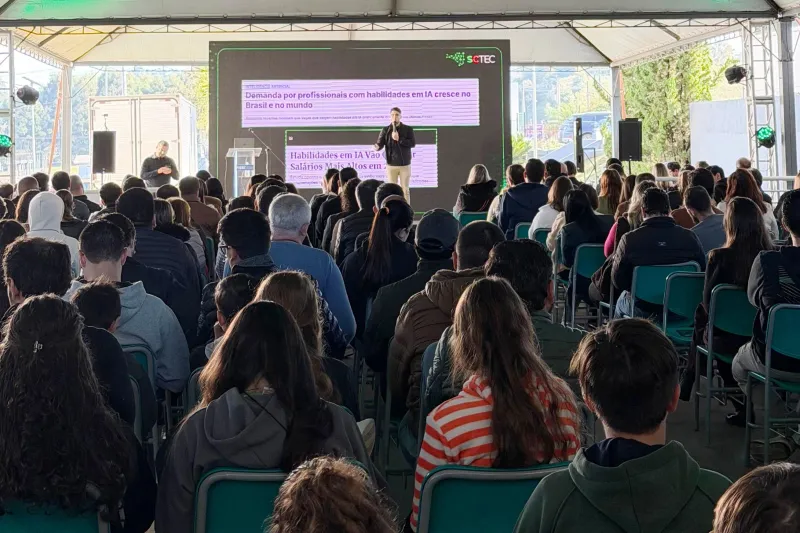 SCTEC reúne mais de 250 pessoas em imersão sobre inteligência artificial