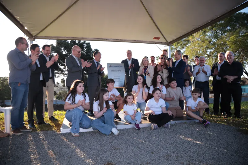 FIESC lançou a pedra fundamental da Escola SESI de Referência em Chapecó. Foto: Paula Navarro