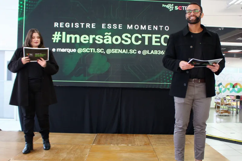 A imersão em Inteligência Artificial foi realizada em 14 cidades do estado simultaneamente. (Fotos: Debora Claudio)